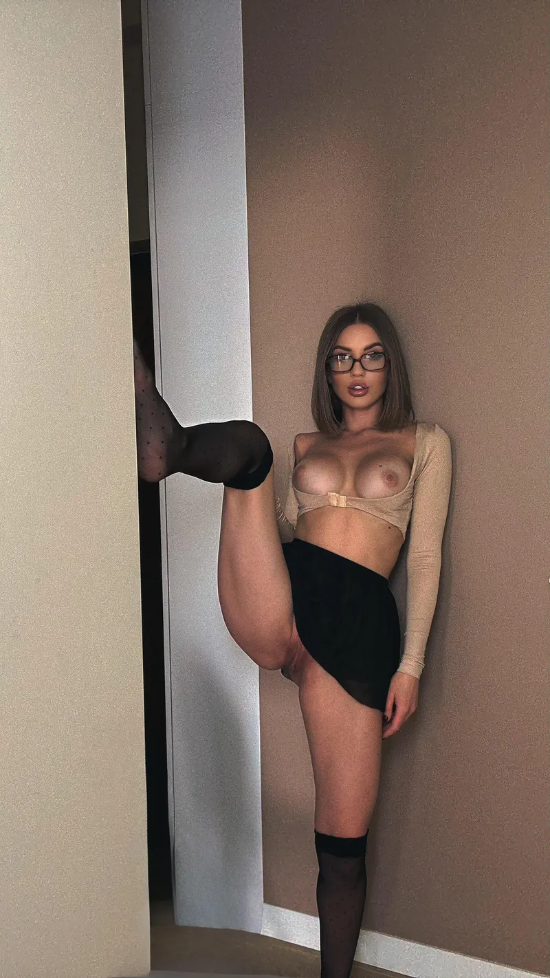 Thumbnail Seductive Stares: A Miniskirt Watched Closely by sunny-horizon