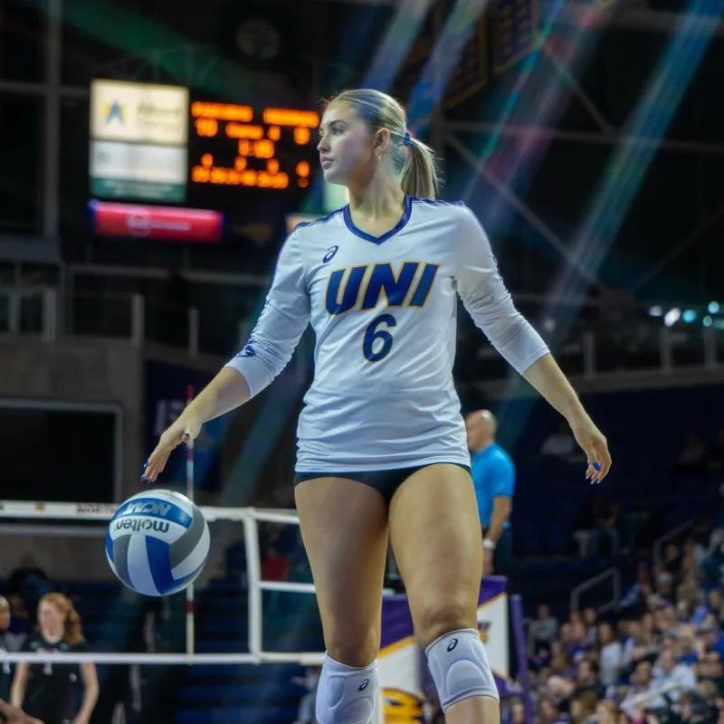 Thumbnail Reese Booth: The Rising Star of Volleyball by jeri_228