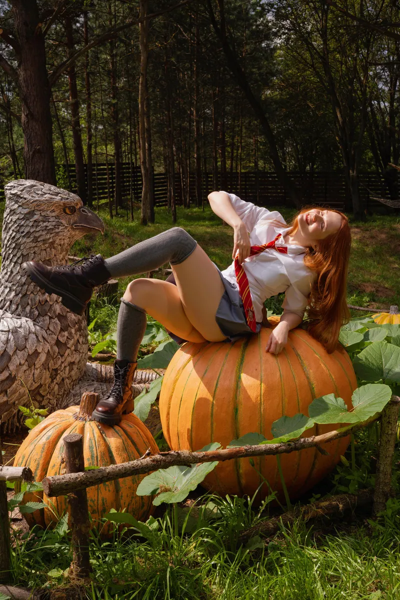 Thumbnail Neyrodesu Showcases Weasley Cosplay for Harry Potter Fans | Ruxeldi
