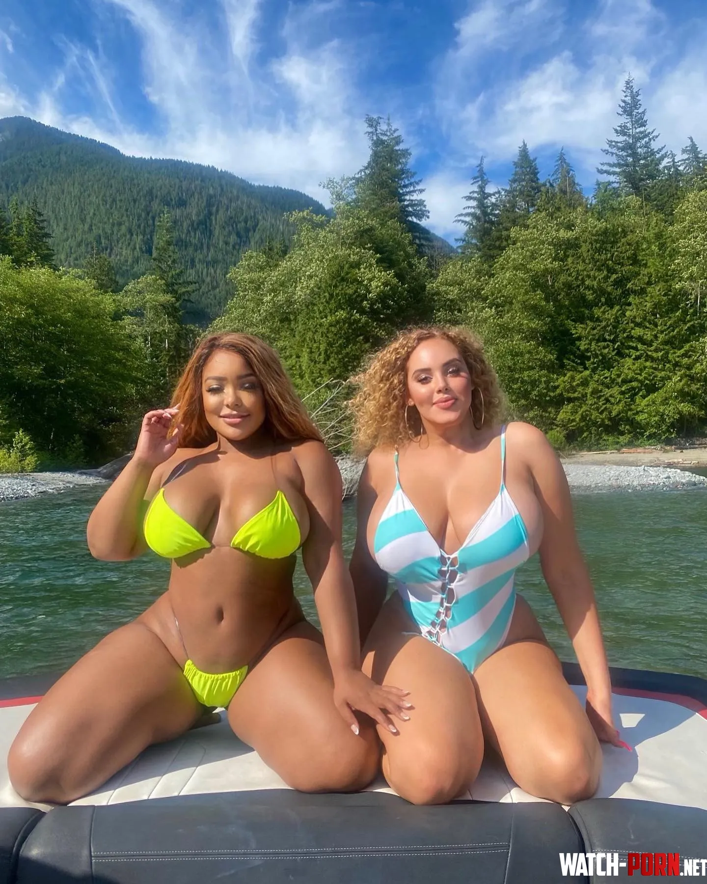 Jessica (@gianna_jess123) and Tiffany (@shabine) by HeadInHand24