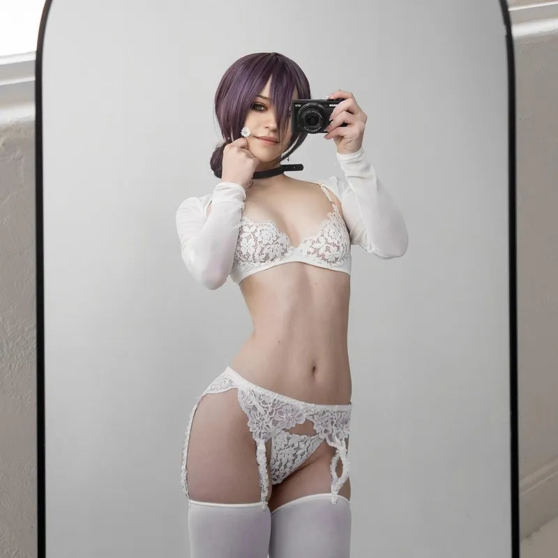 Thumbnail Reze (chainsawman) Cosplay by dreamstrayed - laceyxbby in cosplaygirls Category