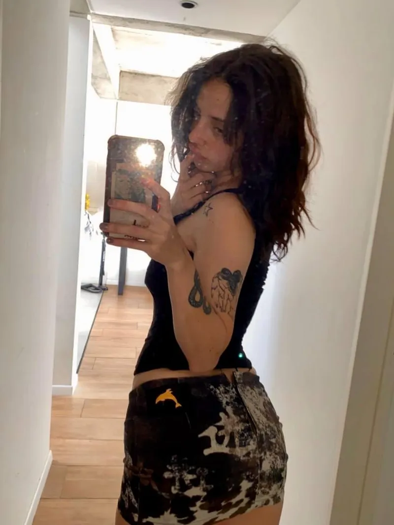 Thumbnail Capturing Attention: Seduction in Do I Have Your Attention? by Confident-Pitch4314 | classygirls