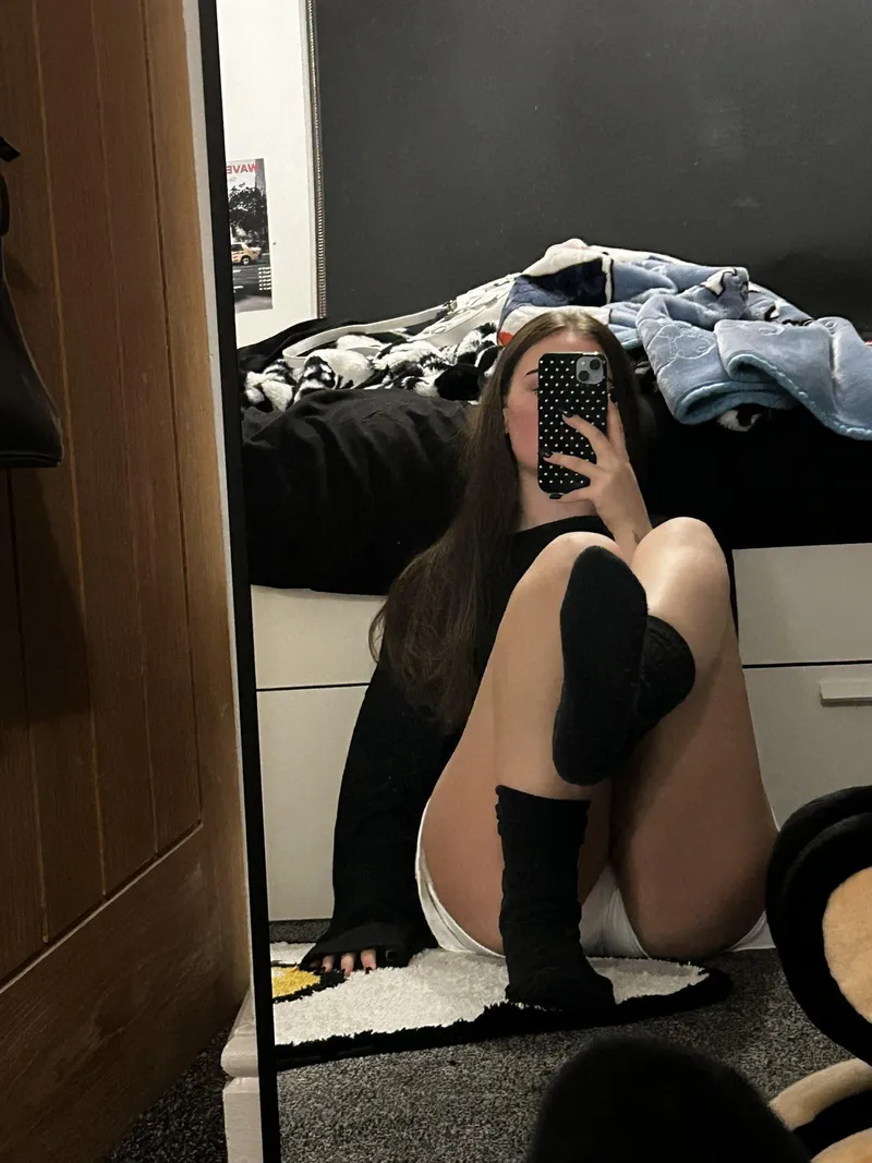 Thumbnail Needy Online: Your Favorite Girl Awaits | Ok-Kitchen-7561