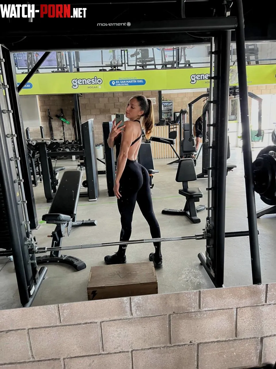 Selfie first with my yogapants before I hit this gym equipments by jessicaa_fit