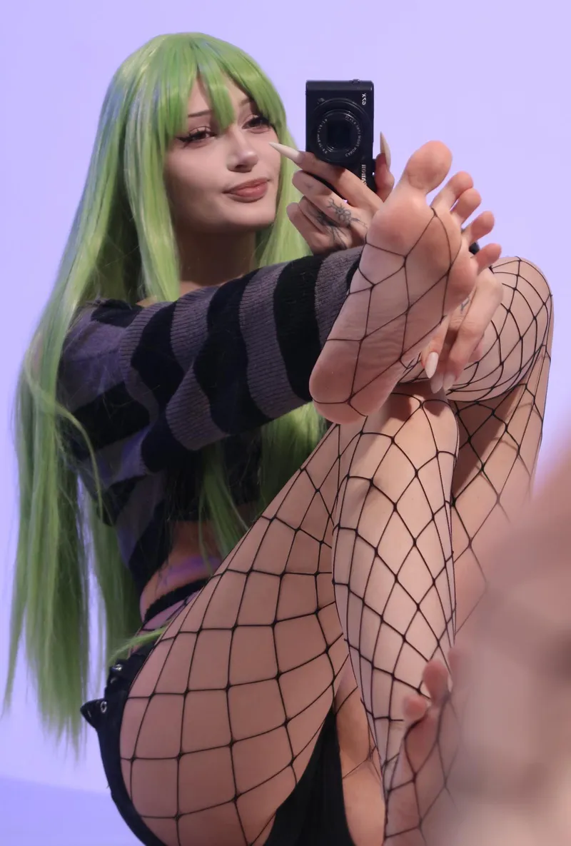 Thumbnail Ready for Fun: Vibrant Neon Hair to Match Your Vibe by fallenemoangel111