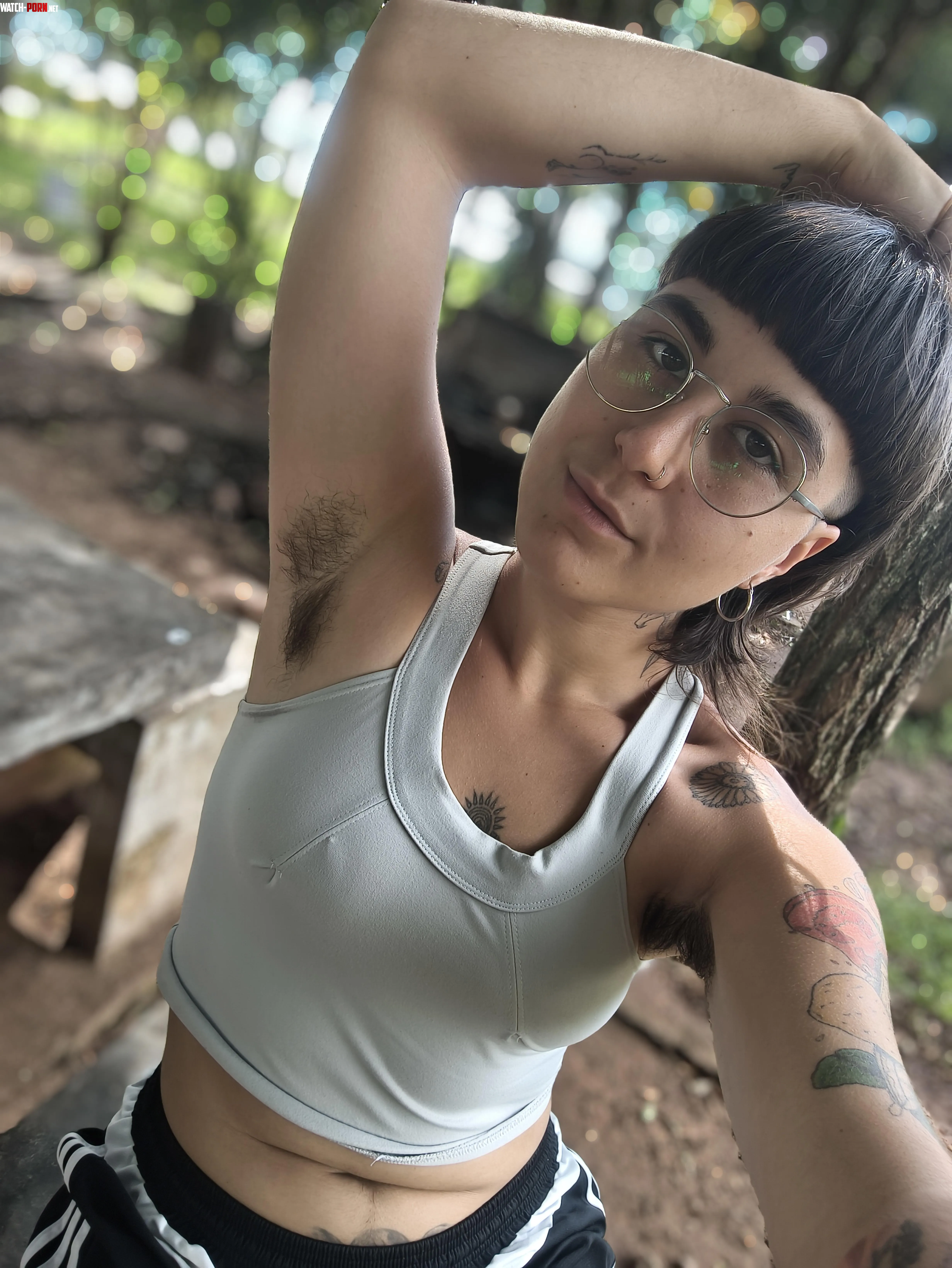 What I enjoy most about having hairy armpits is the smell they have by violetninfa