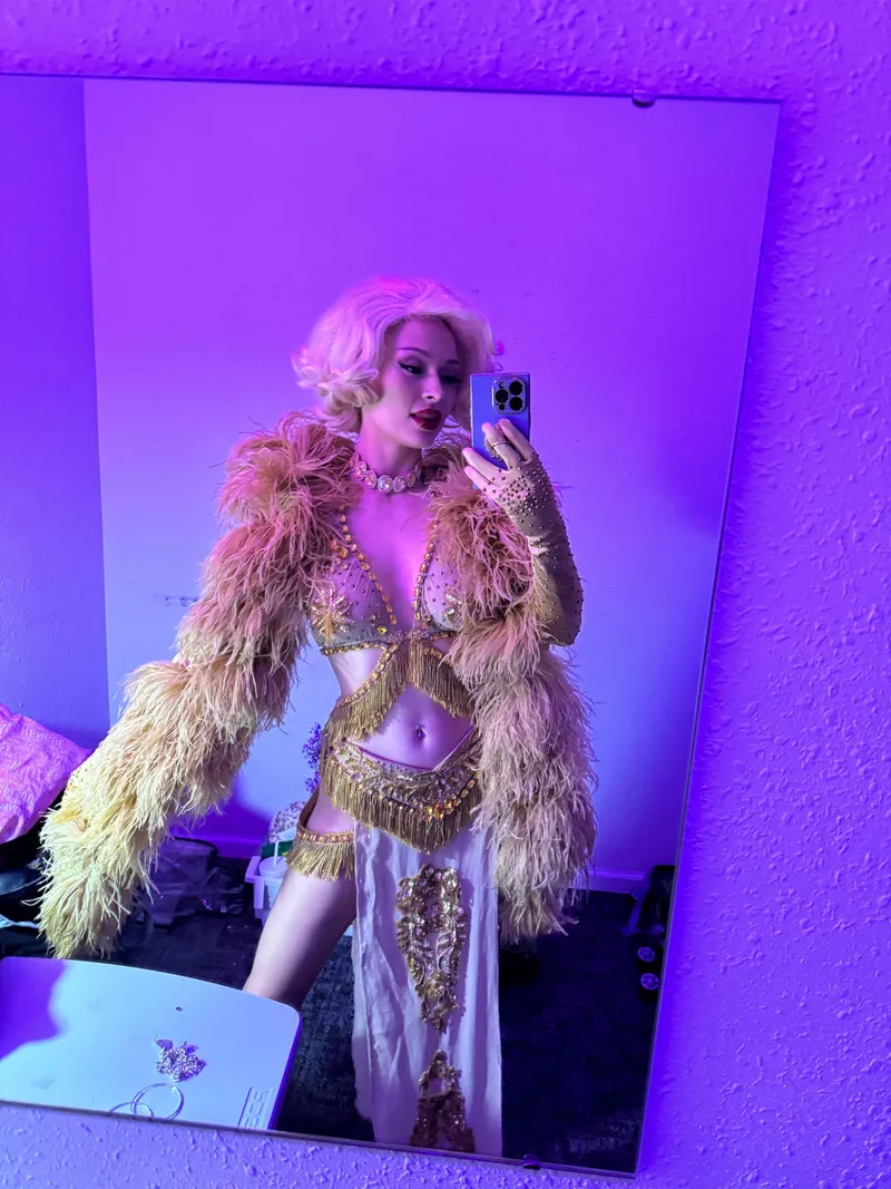 Thumbnail Sensual Self-Expression: The only thing that was harmed in the making of this was my skin, feathers are so itchy