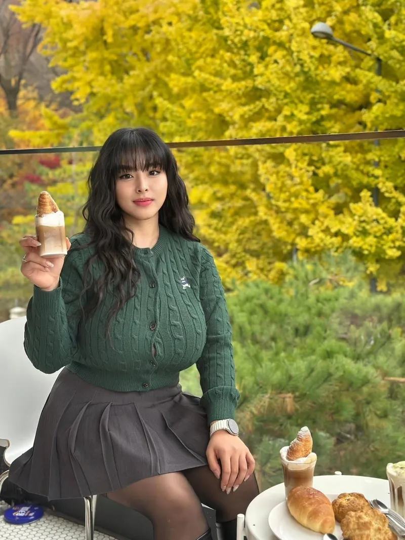 Thumbnail Delighting in playanesee's Busty Asian Allure | 2busty2hide