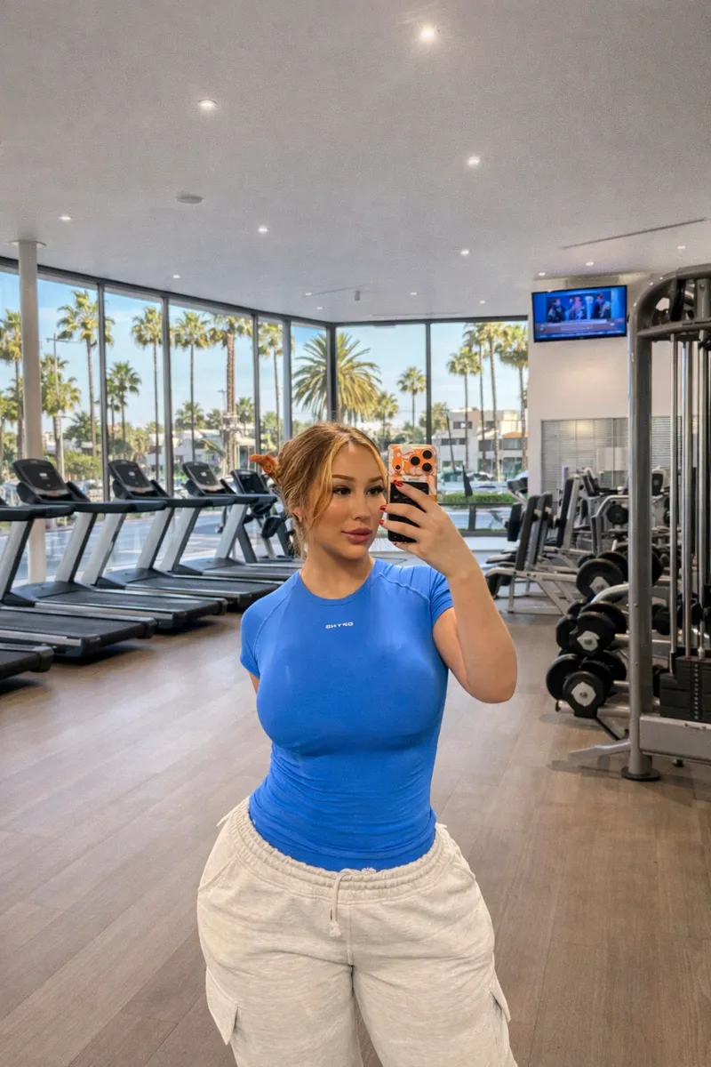 Thumbnail Join YaraYields for a Quick Workout Session