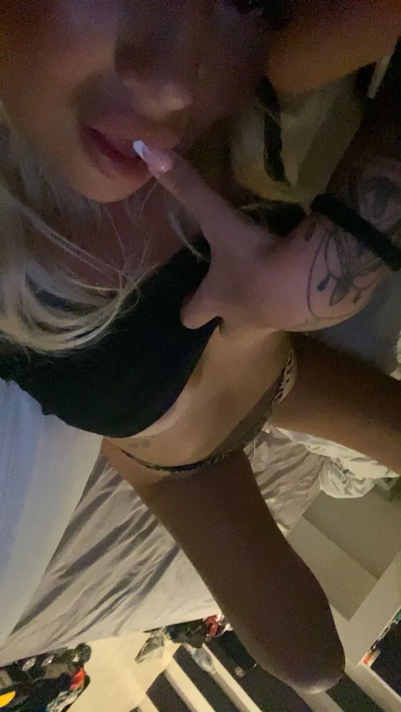 Thumbnail Desire to Indulge in Sucking? ❤️ Read Here! | Roligtjej32