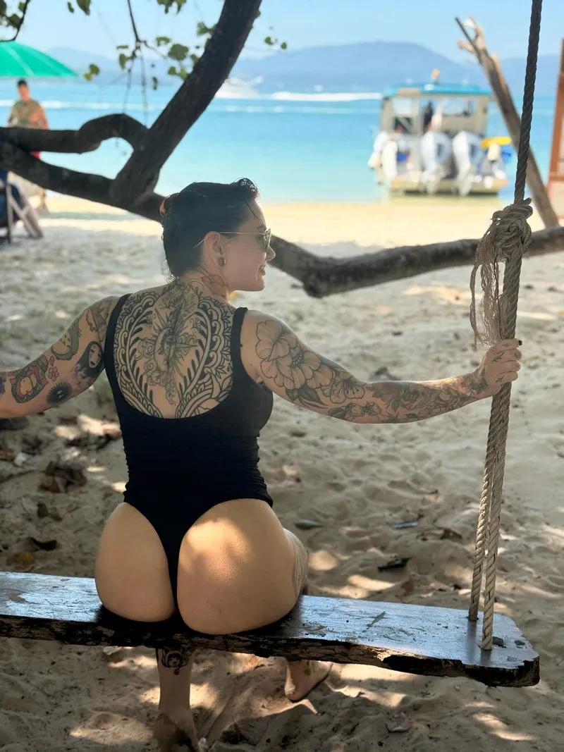 Thumbnail Enjoy the View with power_midget and Their HungryButts