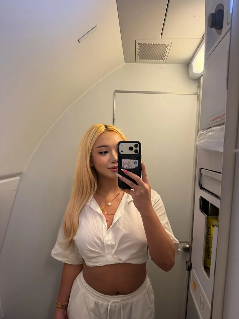 Thumbnail Who Wanna Join the Mile High Club with Me? | asiansissification