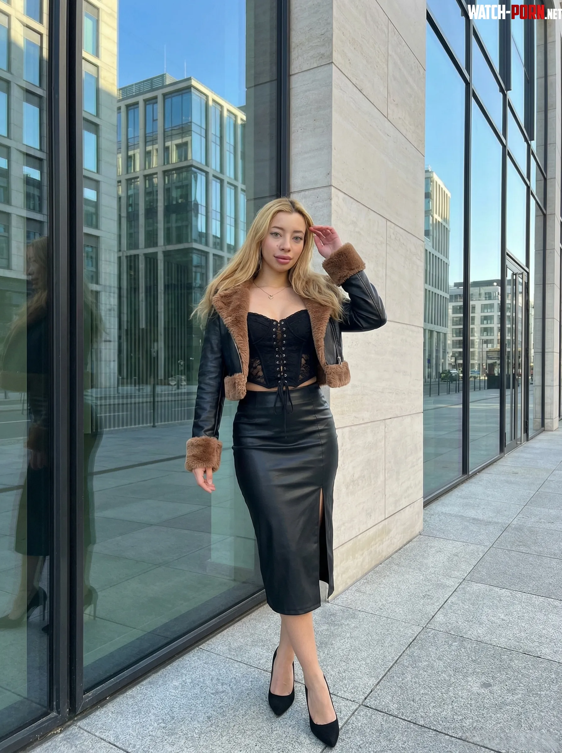 Rate this look from 1–10 by Few_Snow_6892