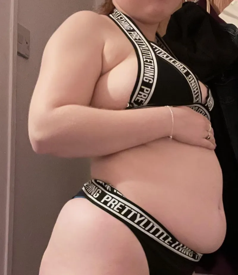 Thumbnail Oh She’s Bulging: A Stuffers Tale by growingchelsbigger