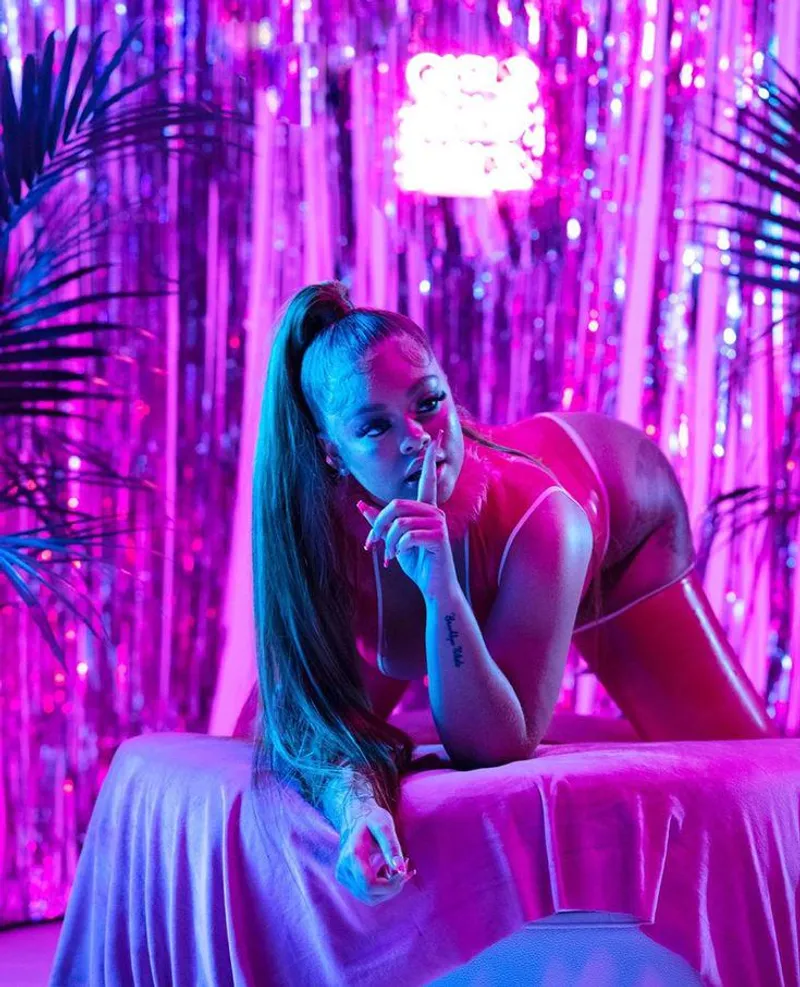 Thumbnail Unveiling the Special Essence of Latto | KarJenSt