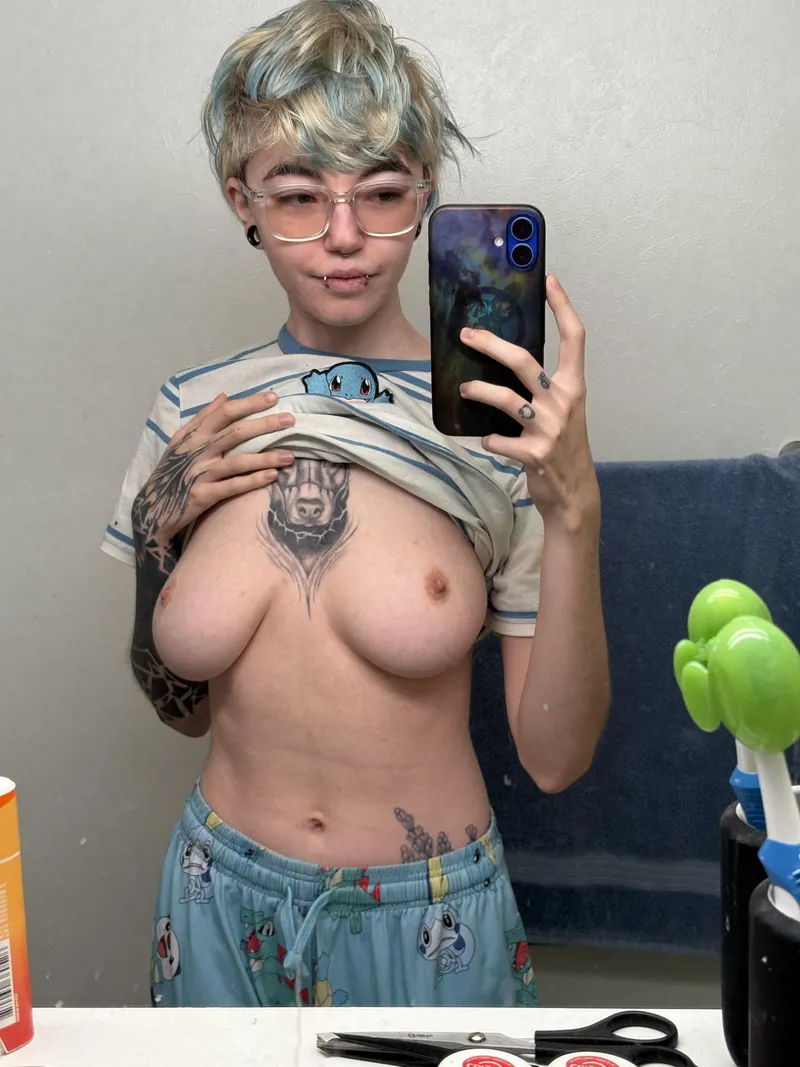 Thumbnail Enthralling Control: Tempting Goth Tits | ERASEDWeeaboo