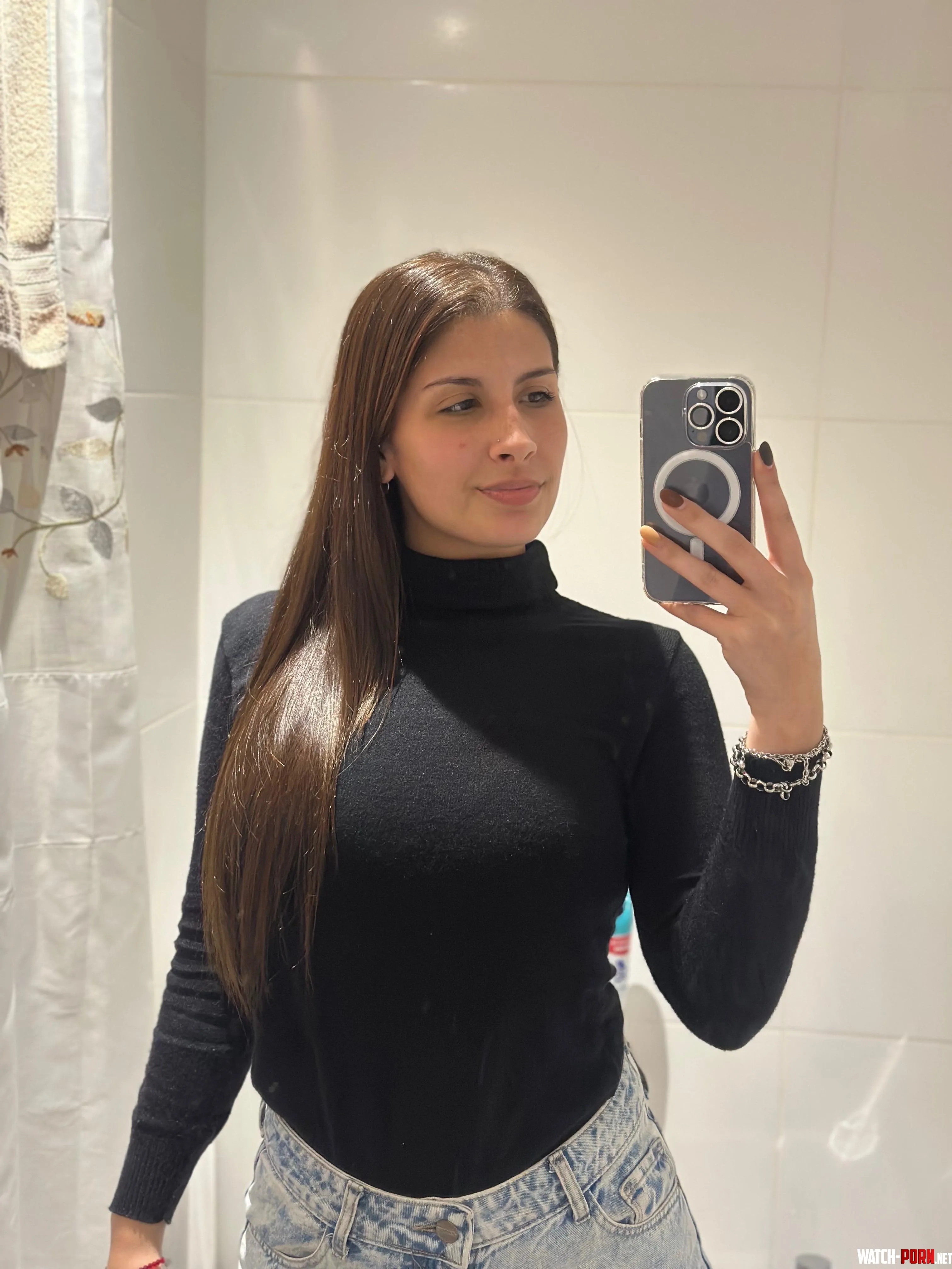 I love showing off my ass for you by naughtladyy