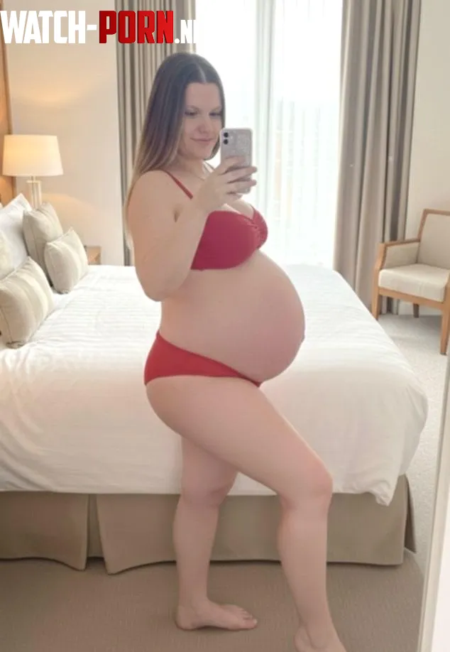 Love how big my belly gets by Lustful_Luna89