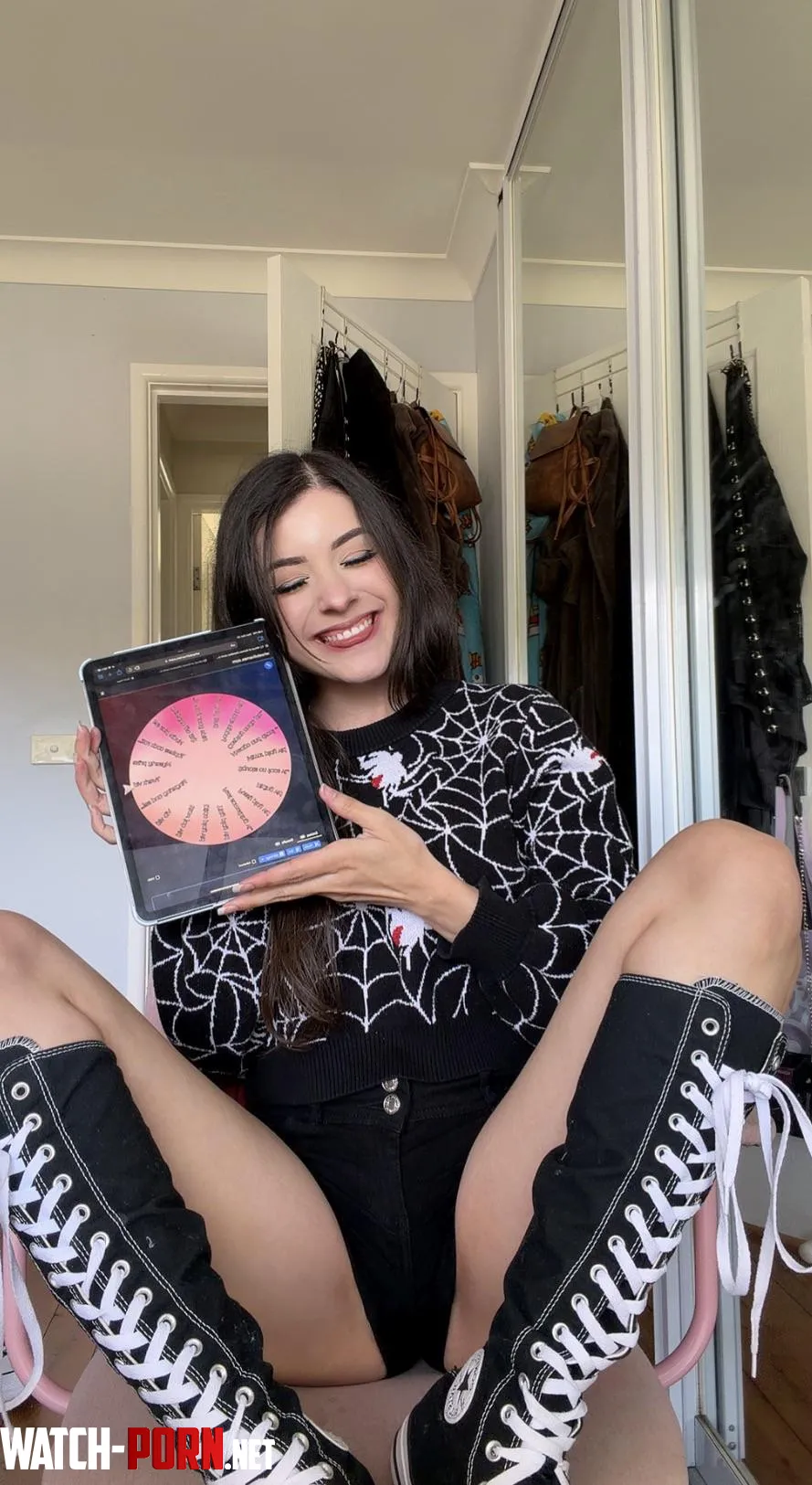 I’m going live in 20 mins, come win prizes, chat and have a blast hehe by minacakes_