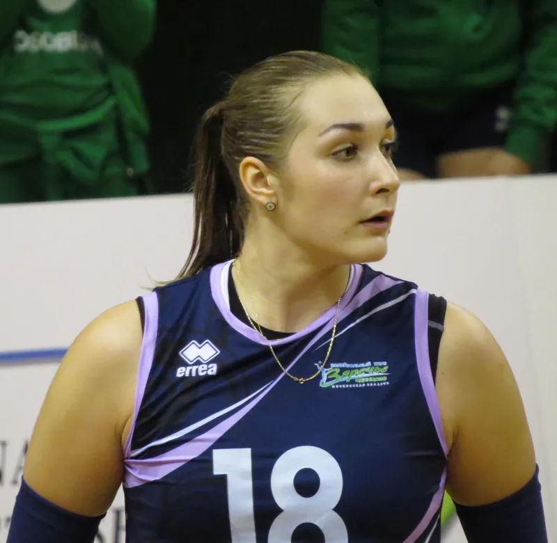 Thumbnail Get to Know Volleyball Pro Irina Voronkova by YongWeddle | VolleyballGirls