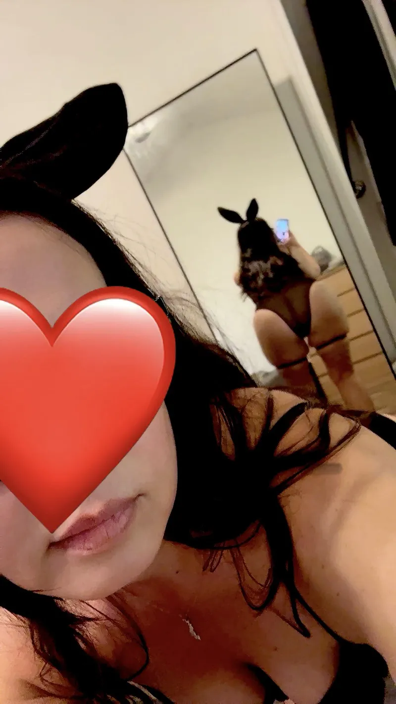 Thumbnail 50's Mom Goes Bunny: AdorableCupcake74's Playful BunnyGirls Exploration