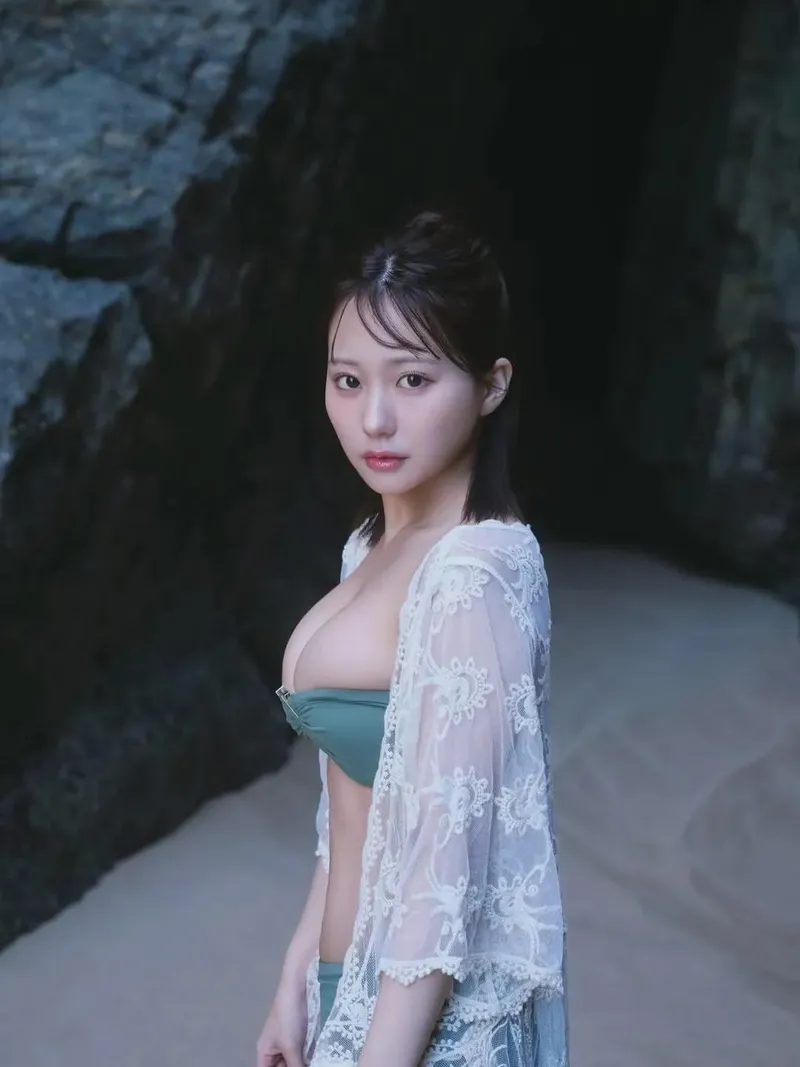 Thumbnail Miku Tanaka 田中美久: Mesmerizing Charm | yuuki-ichinose