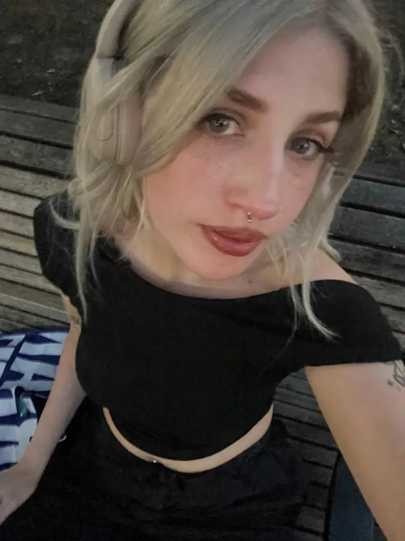 Thumbnail Styling Tips for Black Tops by GalacticGemini | croptopgirls