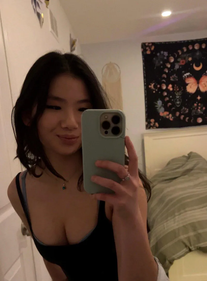 Thumbnail Yearning for Positivity: RamenRavish's Wishes in croptopgirls