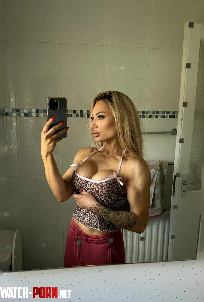 lovely Jana🥰 by daisychainnss