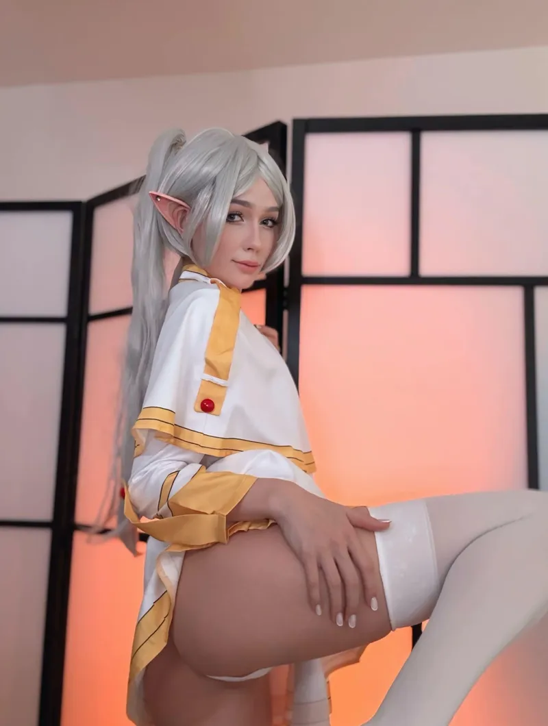 Thumbnail Moonrose14 Transforms into: Frieren from Sousou no Frieren - A CosplayButt Impersonation