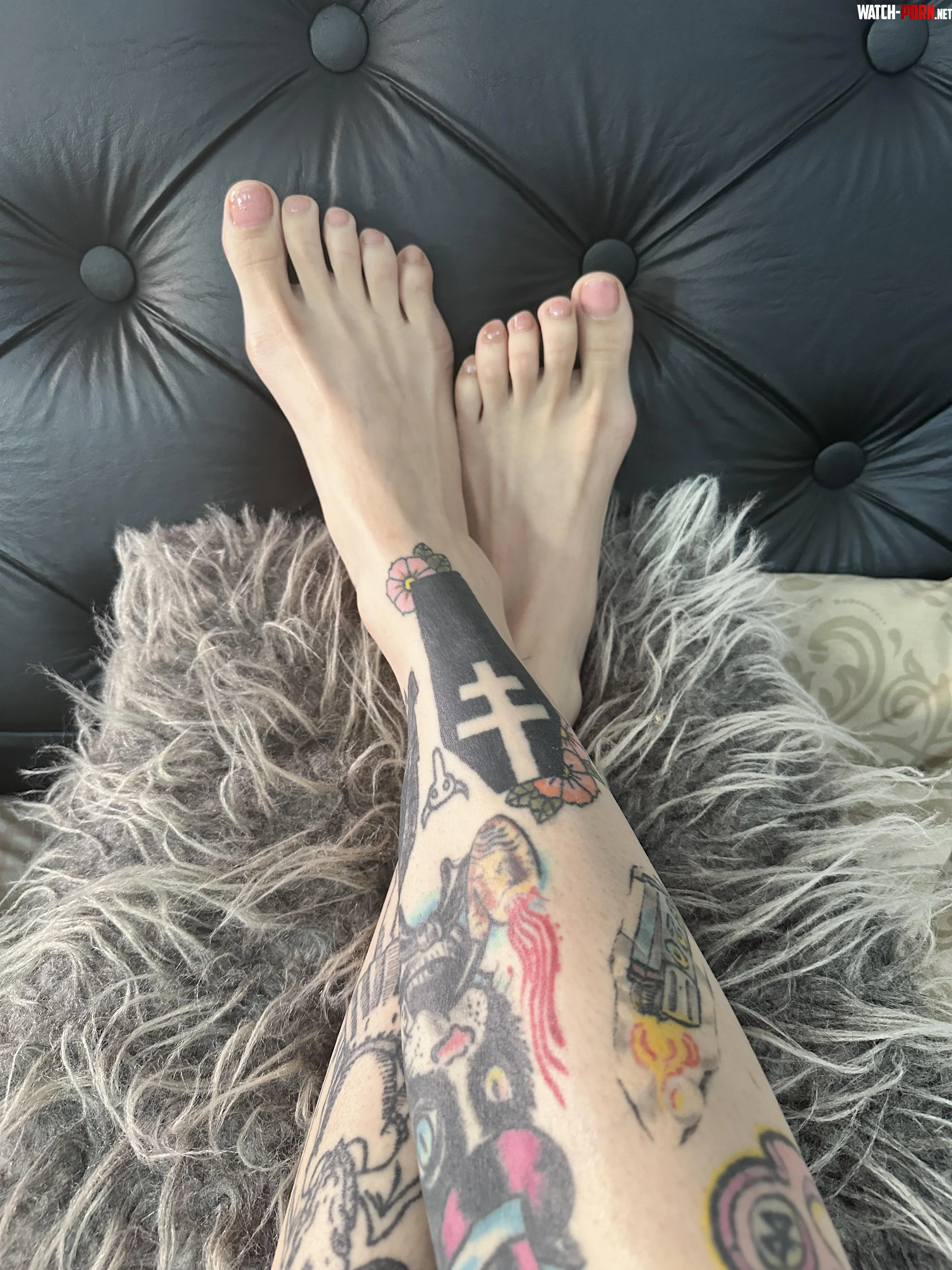 how do you feel about my toes? by Hannya_goddess