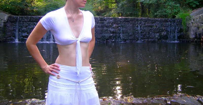 Thumbnail isa_bea: Striking Whiteness in Pokies Display | pokies