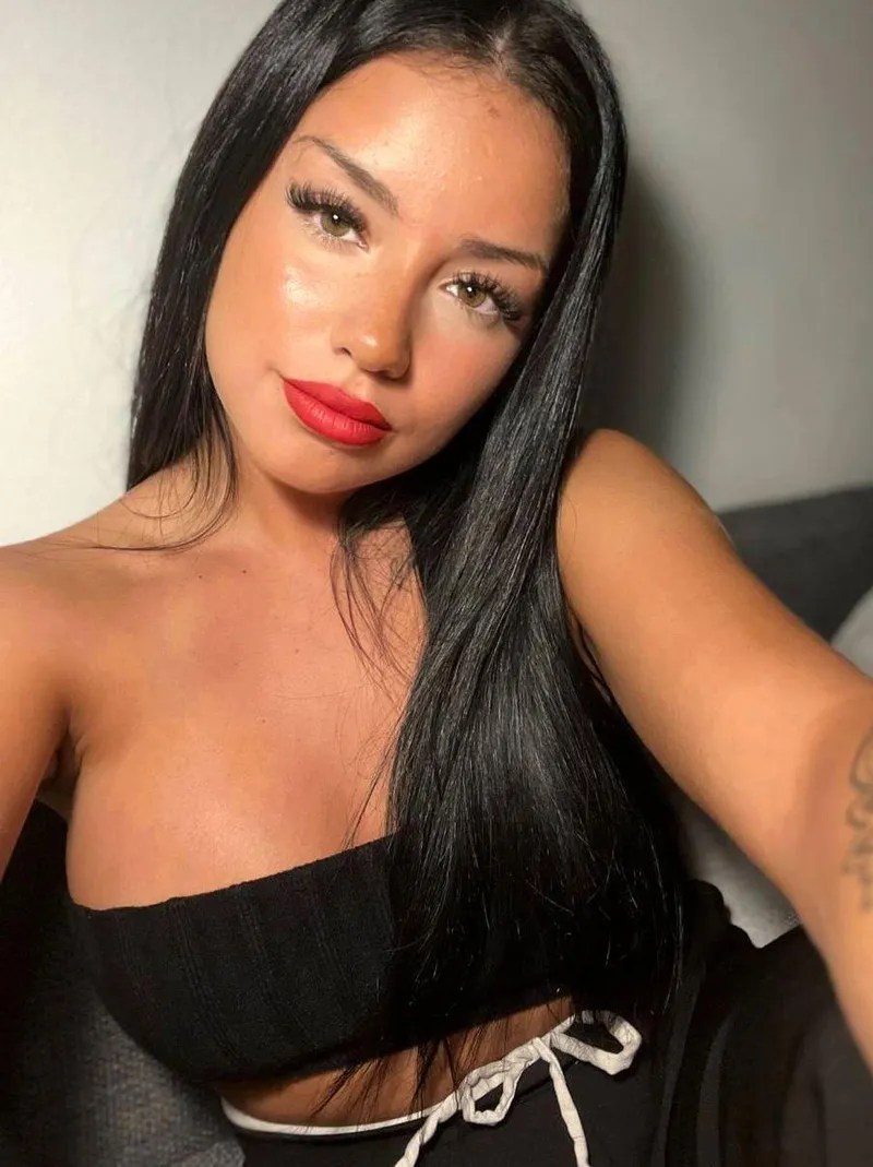 Thumbnail Soft Flex in Stylish Crop Top by SereneSorceressx | Fashion Blog