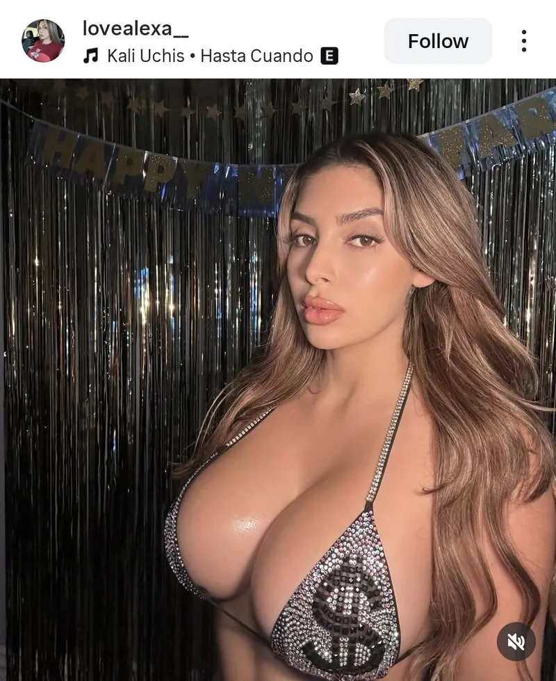 Thumbnail Big Tits Addict Unveiled! RealGooner89 Shares Bigtitsinbikinis