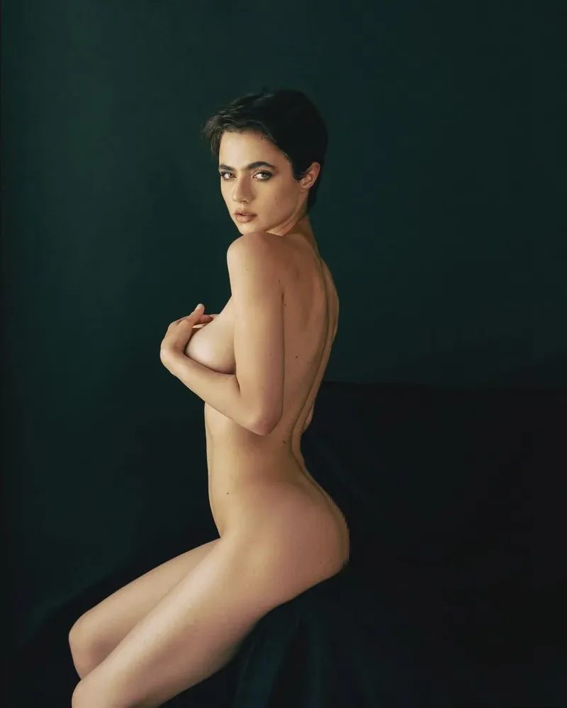 Thumbnail RandyMFromSP Explores the World of Solomia Maievska | Models