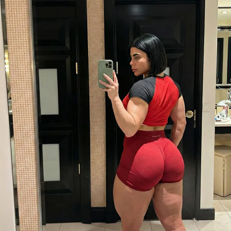 Thumbnail Red Shorts Love Affair: Embracing Confidence in ThickFit Style