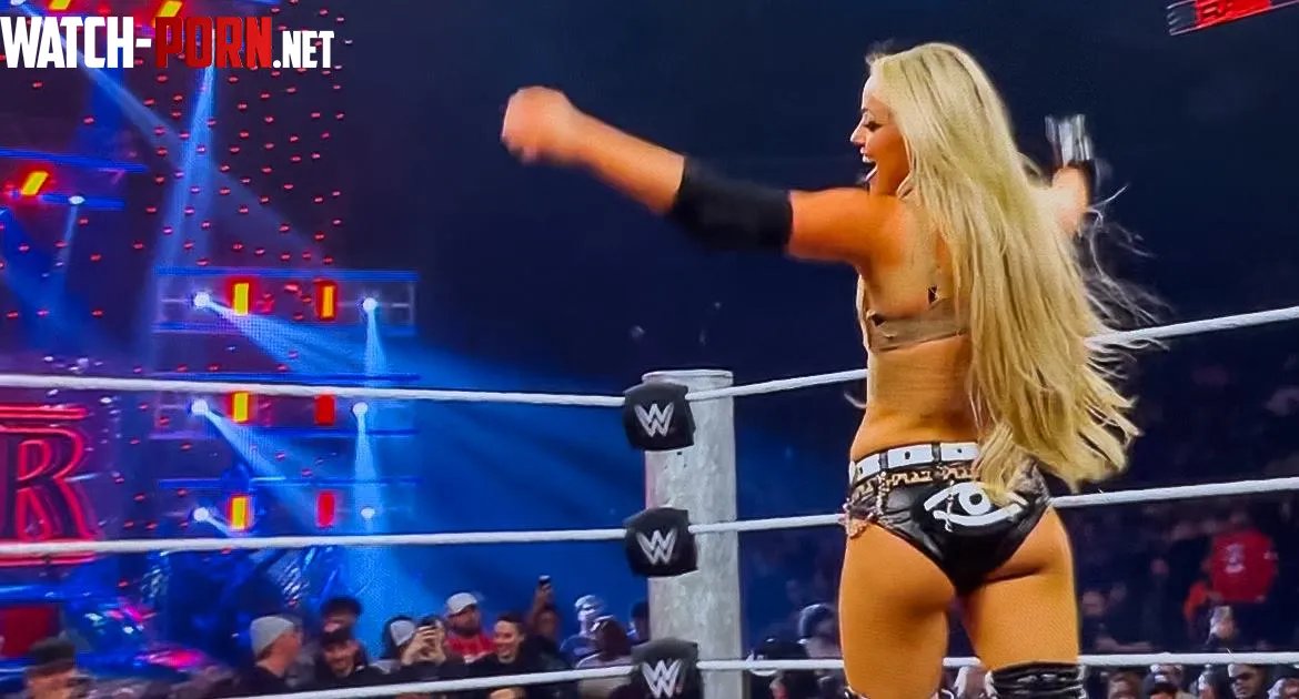 WWE Star Liv Morgan by butthunter0810