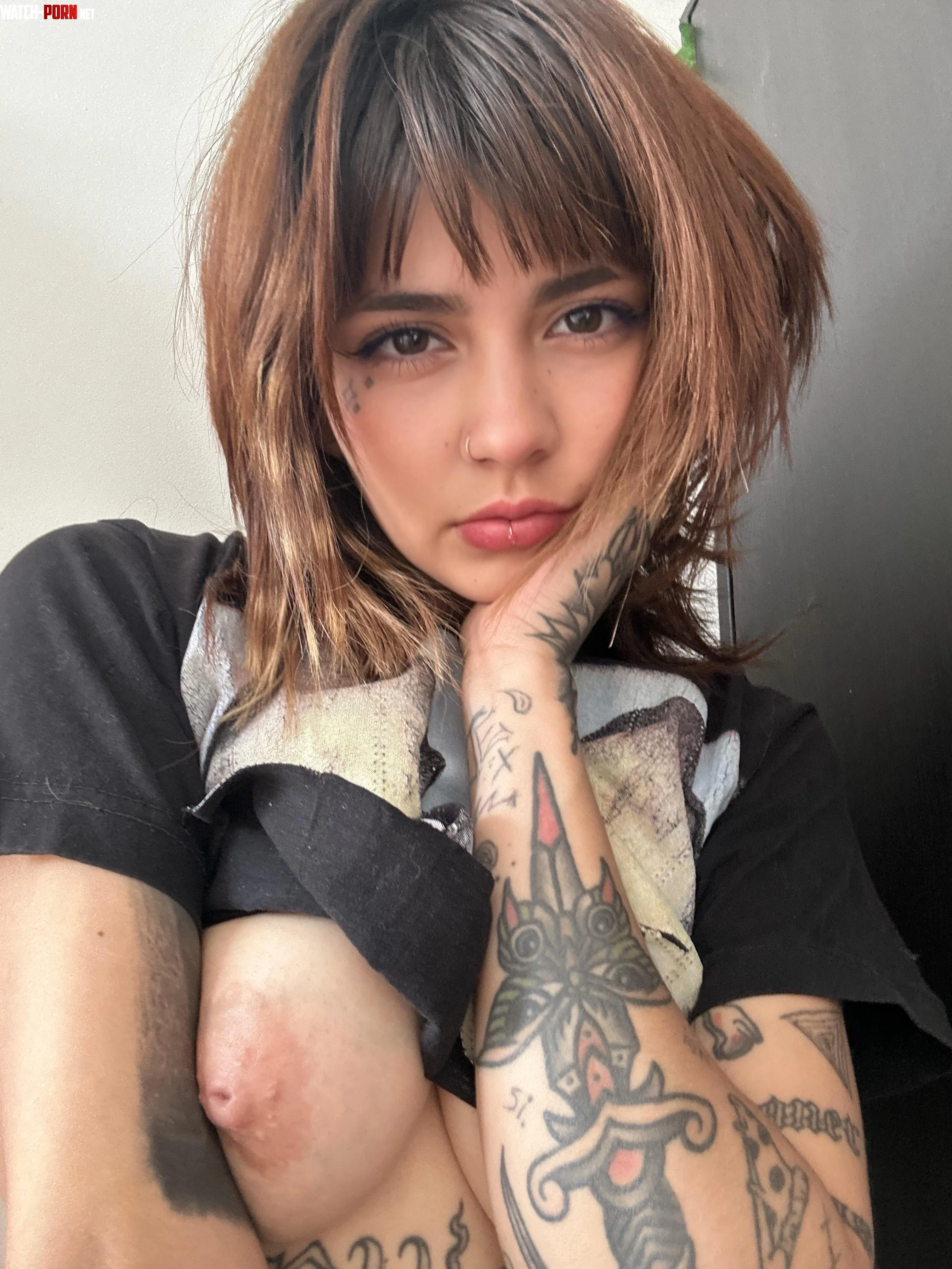 imagine me as your edgy latina girlfriend by rosyyhaze