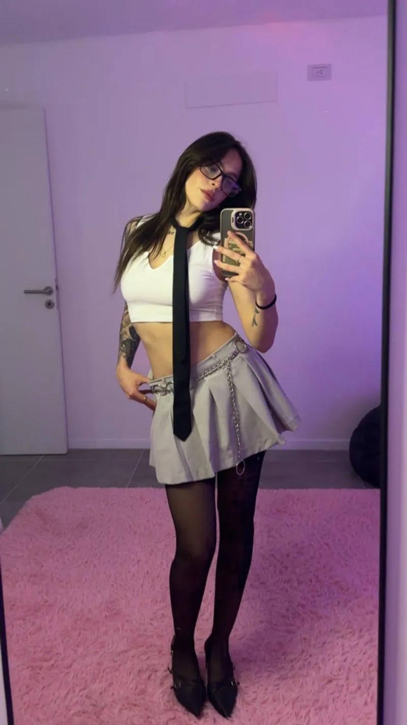 Thumbnail Rocking a Simple Croptop: Boost Your Mood with Hot_Bad_626