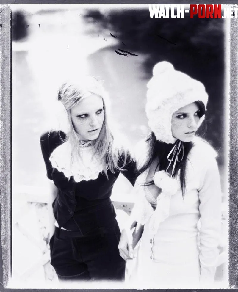 Caroline Trentini & Jeisa Chiminazzo by bil-sabab