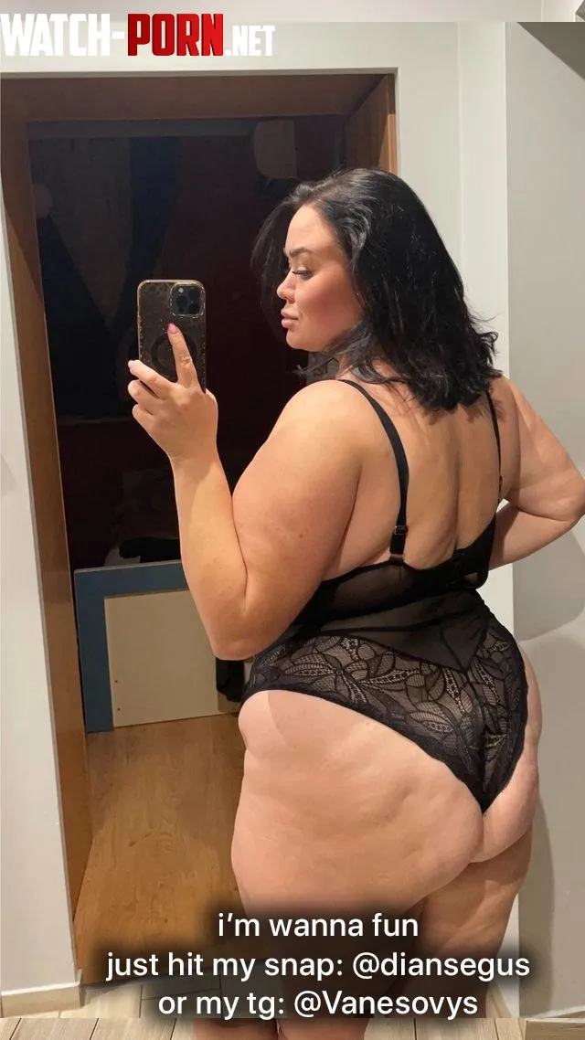 i'm looking for strong man for dirty fun.. just findd mee on snaappp diansegus or tggg Vanesovys by Thebestthom