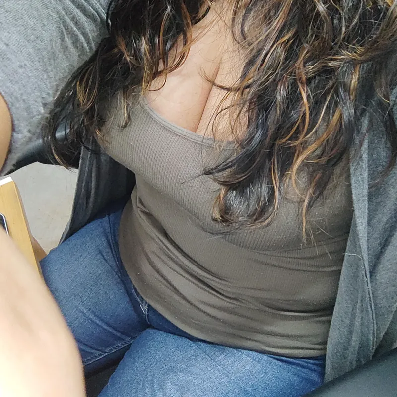 Thumbnail Attention Up Here: Exploring My Eyes by Elaryxa in cleavage