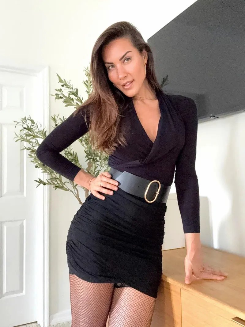 Thumbnail The Allure of a Hot Secretary: Unveiling the Seductive Charm by hot_fernanda