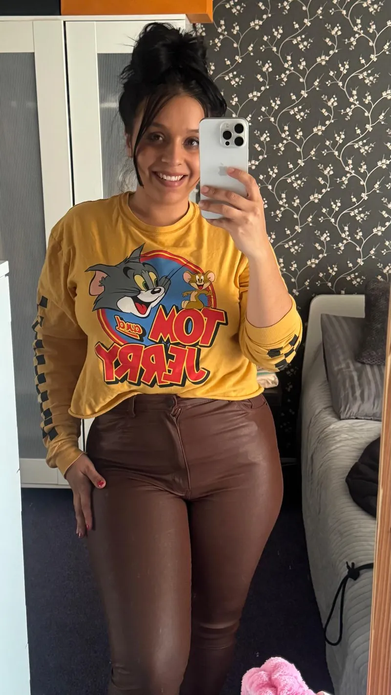 Thumbnail Galadriel69_ Embraces the Sensuality of Milfie Experiences