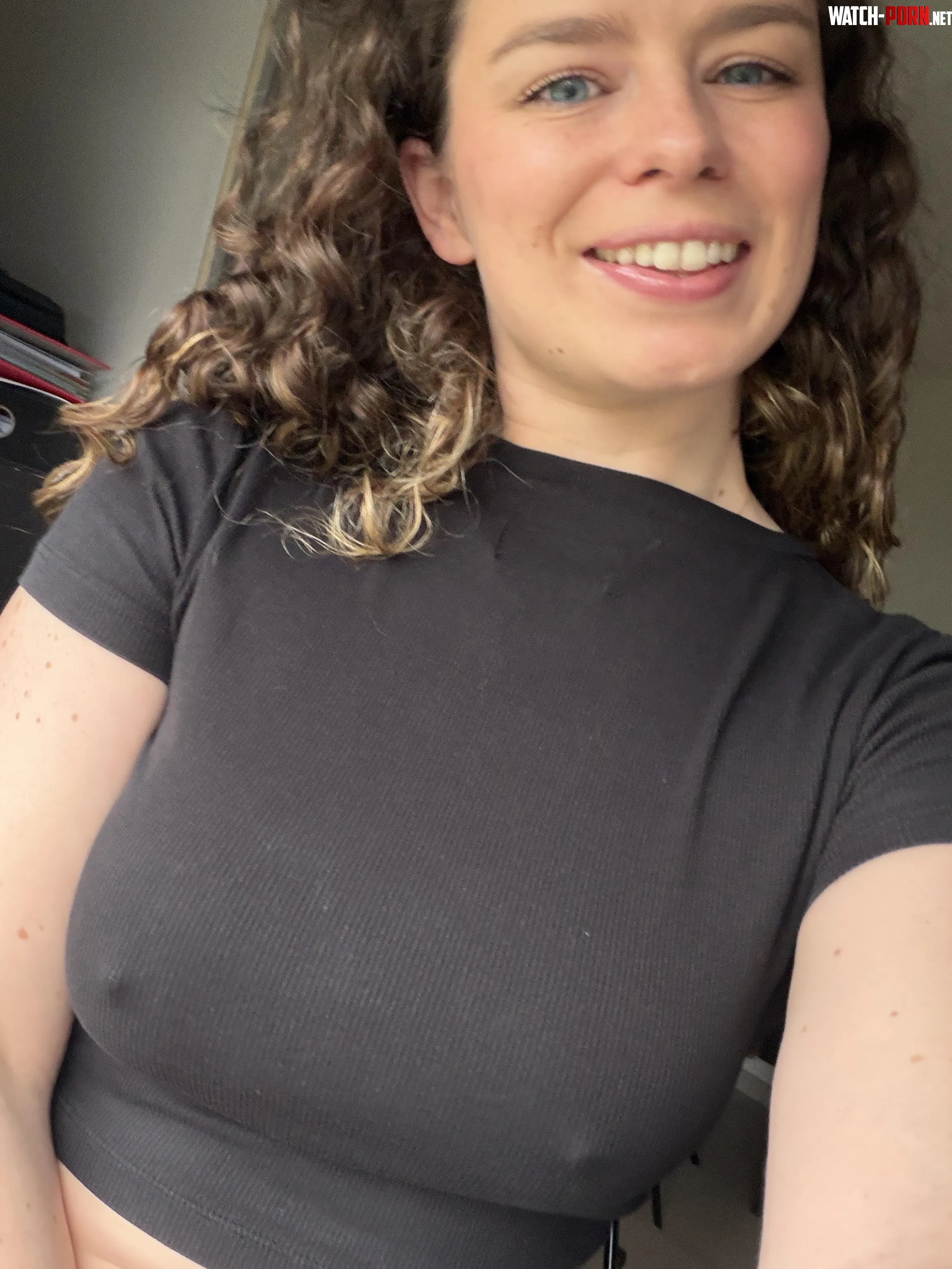 no bra = great view by sunnylinabae