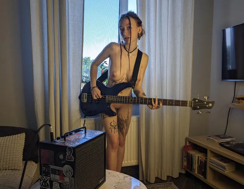 Thumbnail Bass-Boosted Fun: Daring Naked Acts | Gooloader