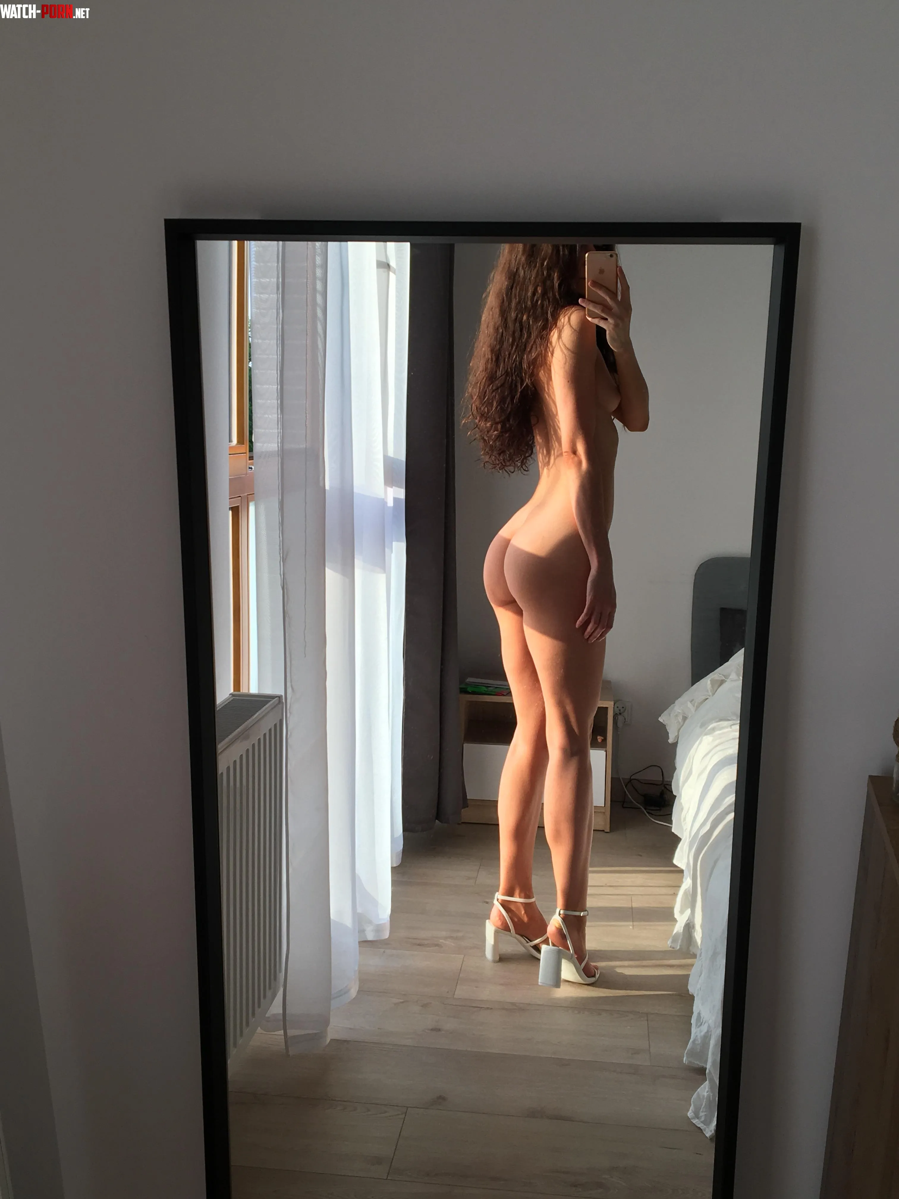 Wednesday beauty by Linartica