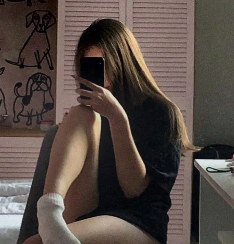 Thumbnail Innocent Looks with a Twist: The Art of Seduction