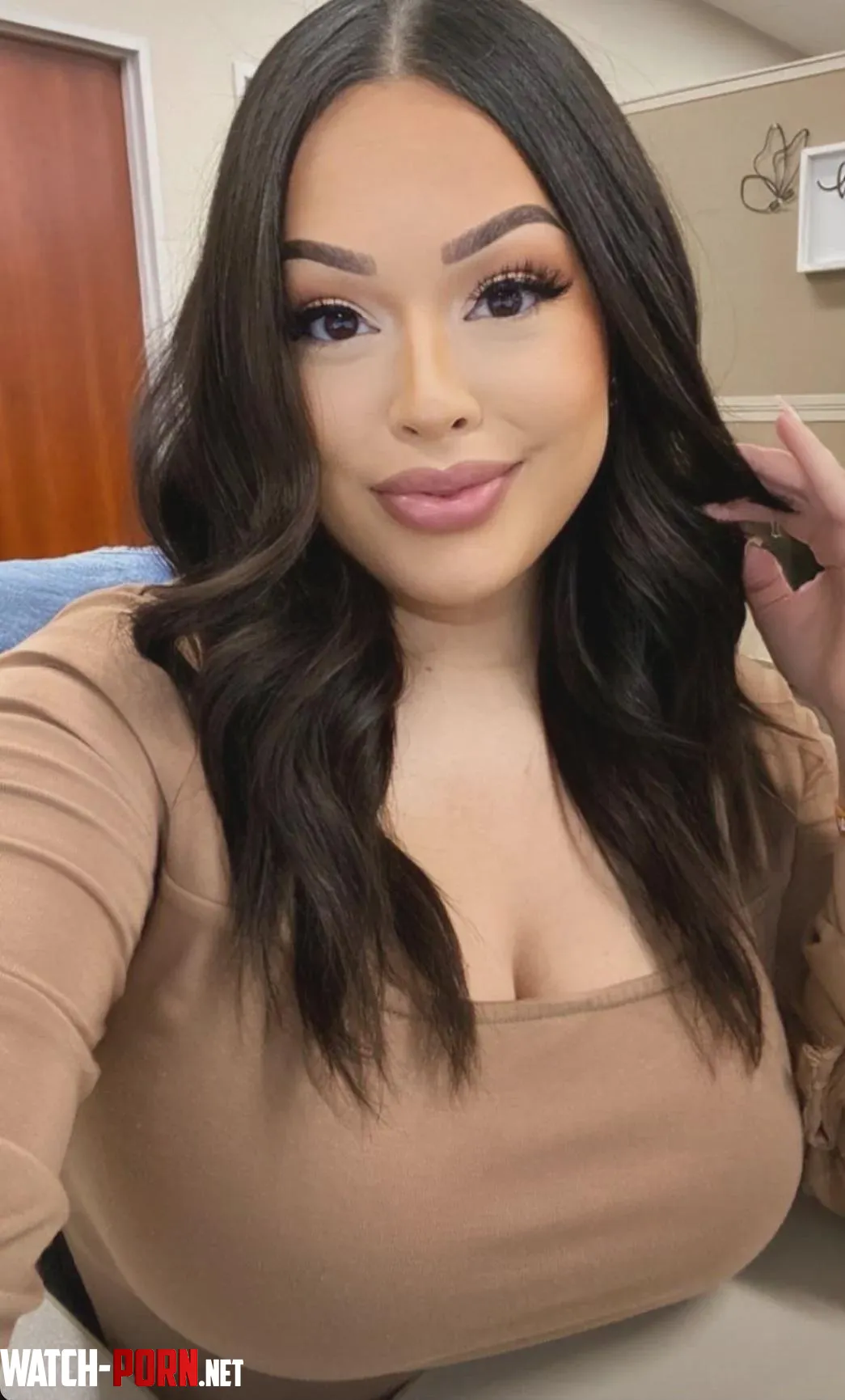 Her shirt cant hide em by RealGooner89