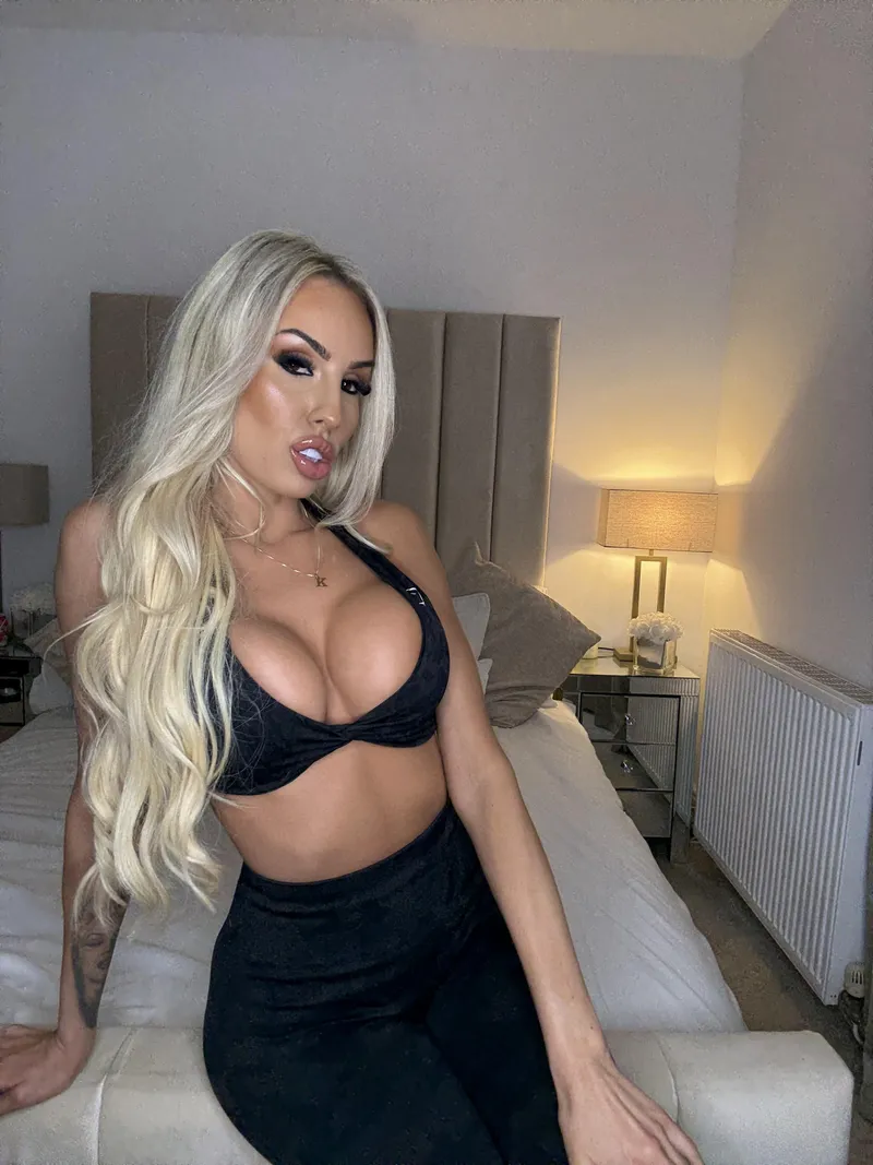 Thumbnail leggings: Physique Assessment Request - CakeSupp's Intriguing Query